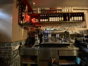 Retail in Barcelona, Barcelona to rent Interior Photo- Image 1 of 5