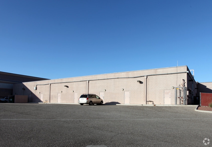 9595 E Broadway Blvd, Tucson, AZ for rent - Building Photo - Image 2 of 4