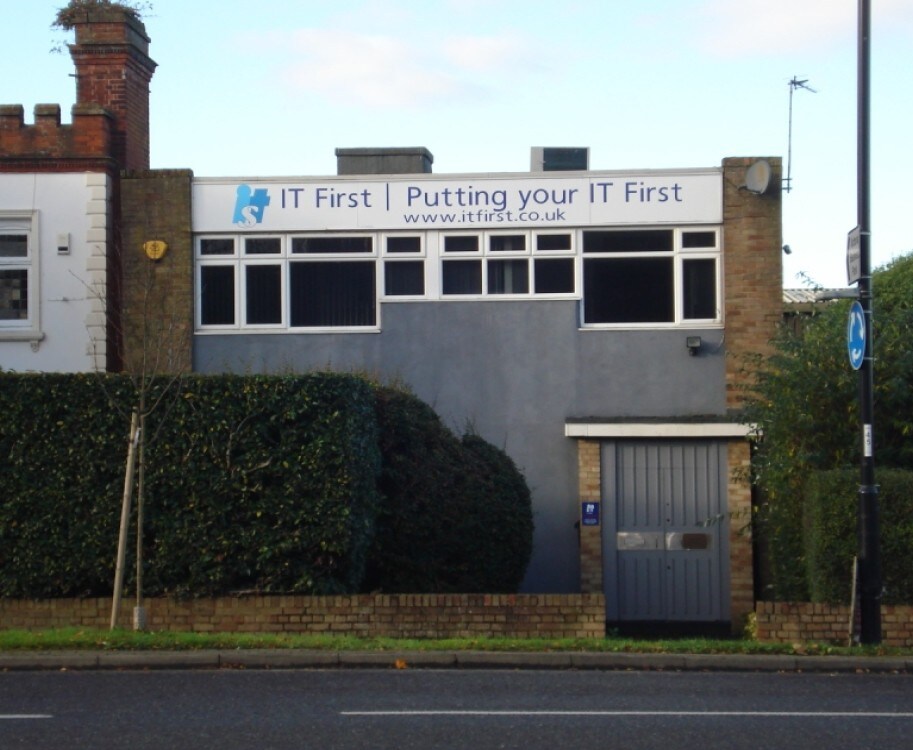 273 London Rd, Burgess Hill for sale Primary Photo- Image 1 of 1