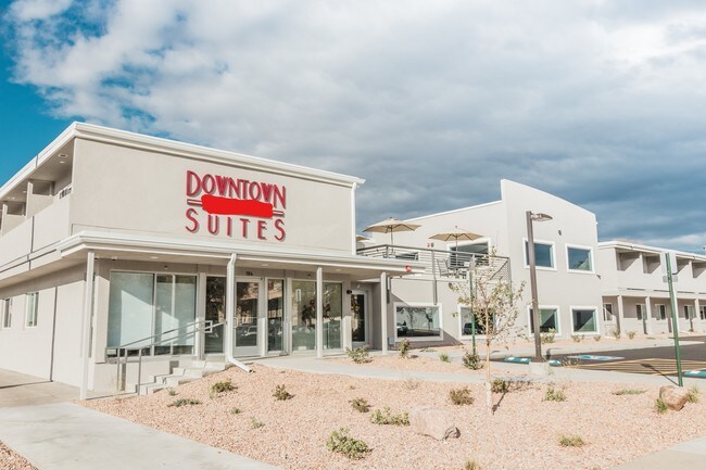 More details for 104 White Ave, Grand Junction, CO - Retail to Rent