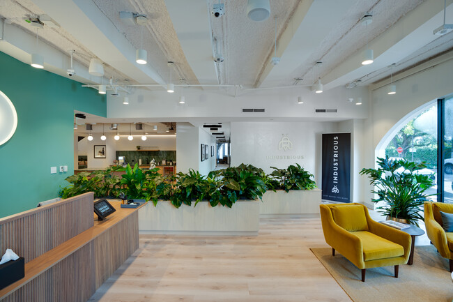 More details for 3390 Mary St, Coconut Grove, FL - Coworking for Rent