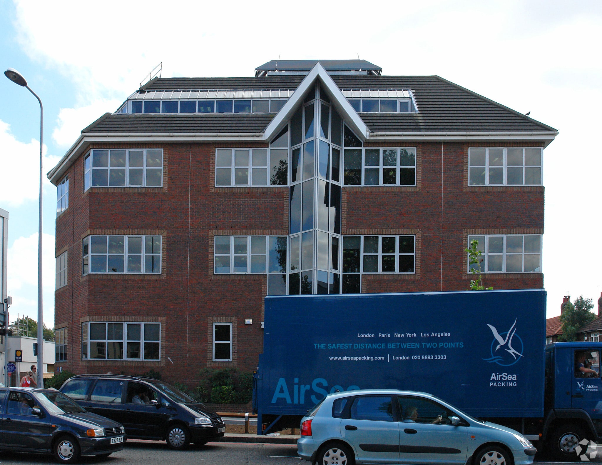 84 Lower Mortlake Rd, Richmond to rent Primary Photo- Image 1 of 3