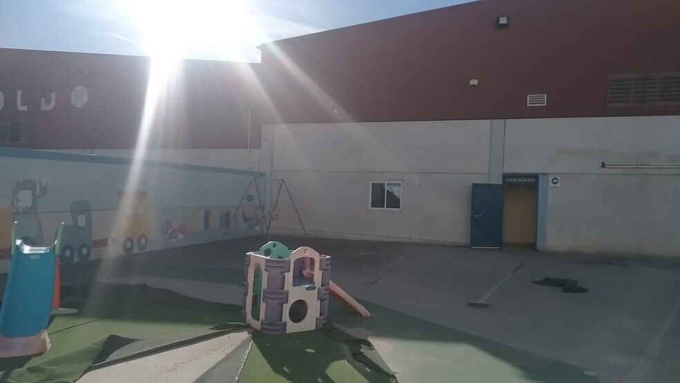 Calle Turín, 7, Parla, Madrid to rent - Commercial Listing Video - Image 3 of 9