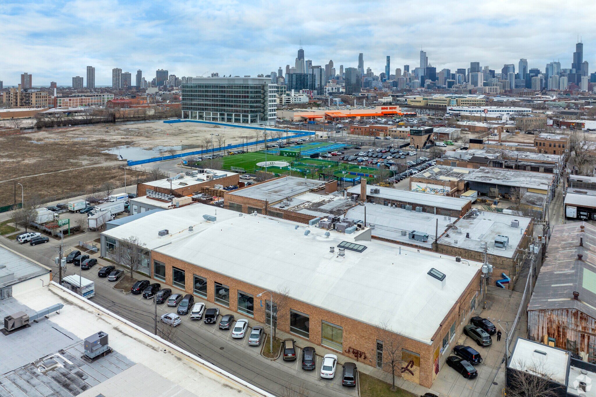 1427-1455 W Willow St, Chicago, IL to rent Aerial- Image 1 of 8