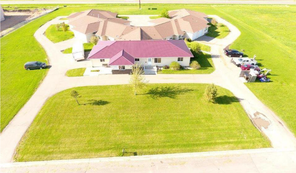 550 Commerce Dr, Le Center, MN for sale - Aerial - Image 1 of 88