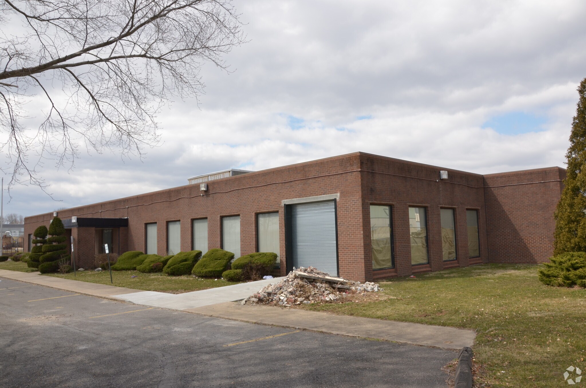 11600 Caroline Rd, Philadelphia, PA to rent Building Photo- Image 1 of 7