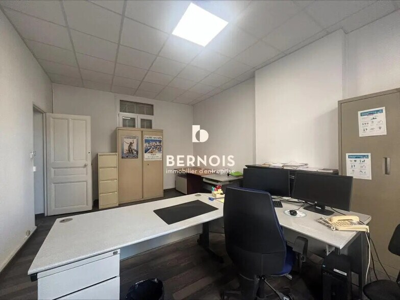 Office in Toulon to rent - Interior Photo - Image 3 of 5