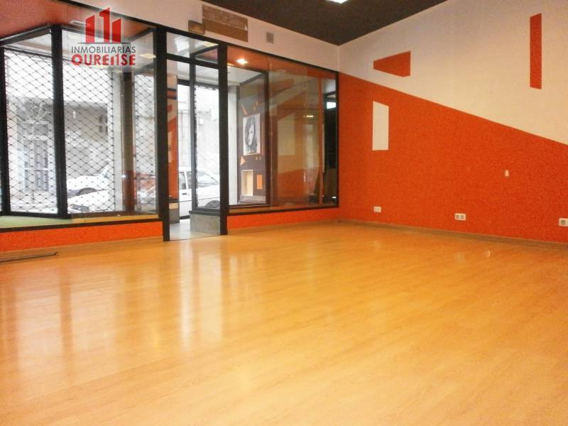 Retail in Ourense, Orense to rent Building Photo- Image 1 of 10