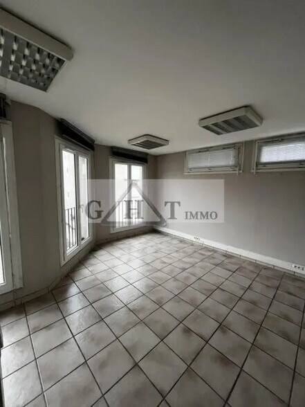 Office in Draveil for sale - Interior Photo - Image 3 of 4