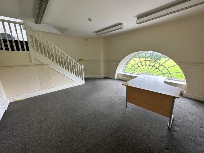 Rose Ter, Perth to rent - Building Photo - Image 2 of 29