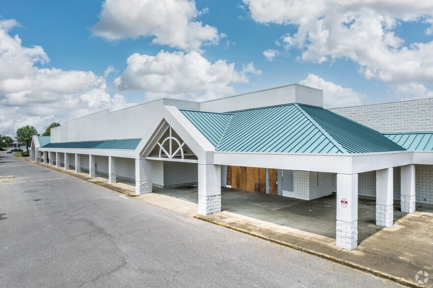 7060 Winchester Rd, Memphis, TN for sale - Building Photo - Image 1 of 1