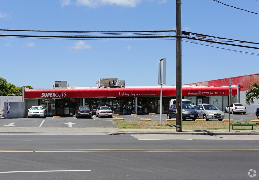 3057 Waialae Ave, Honolulu, HI to rent - Building Photo - Image 2 of 7