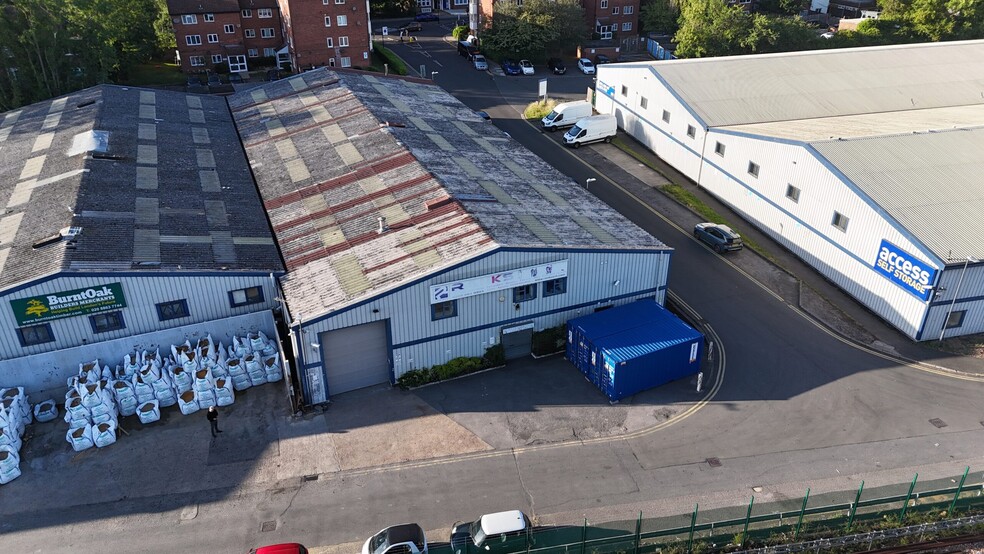 2A Neptune Rd, Harrow to rent - Building Photo - Image 2 of 8