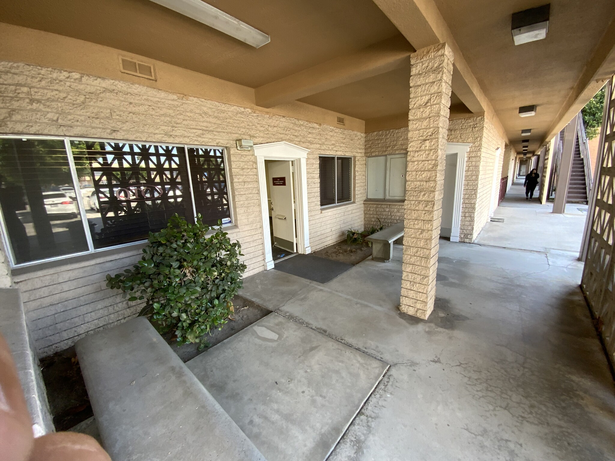 1125 E 17th St, Santa Ana, CA for rent Building Photo- Image 1 of 11