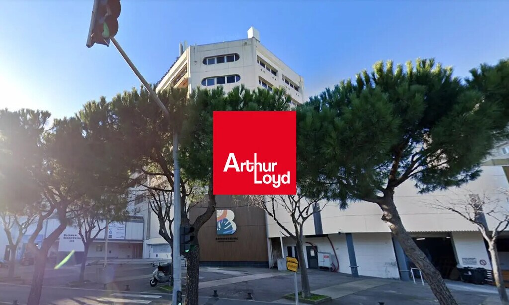 Location Bureaux 800 m² - Photo 1
