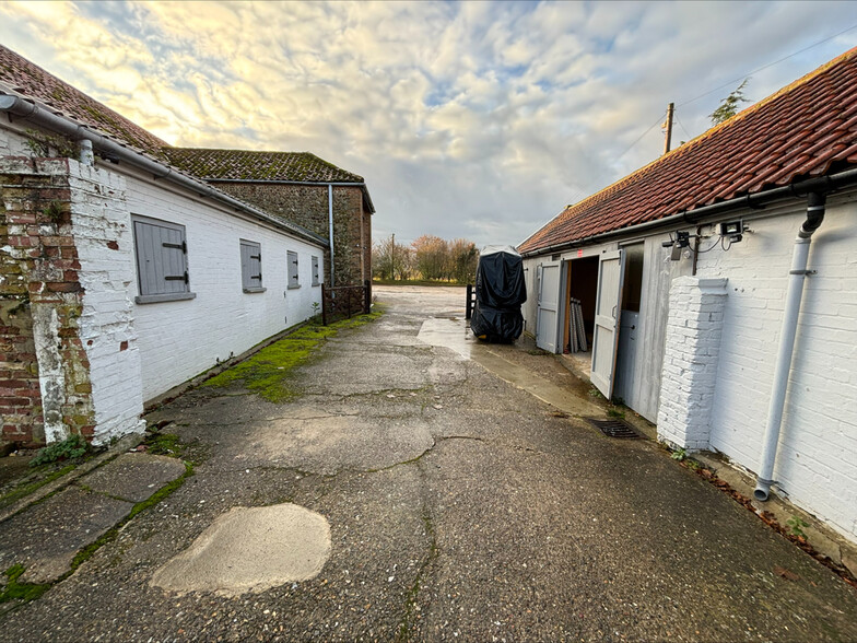 Park Farm, Kings Lynn for rent - Building Photo - Image 2 of 2