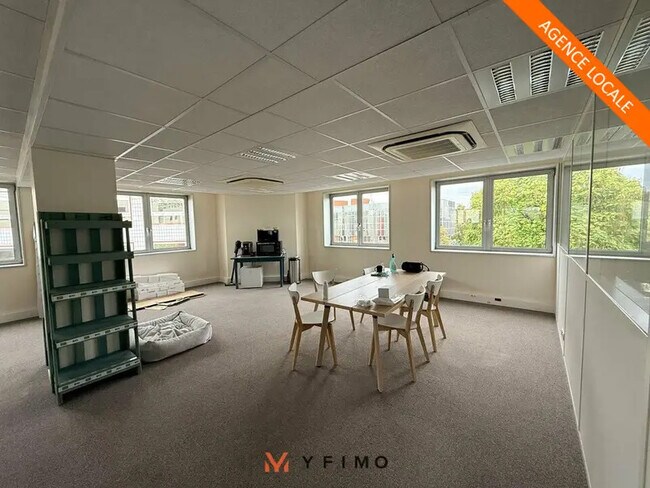 Location Bureaux 183 m²
