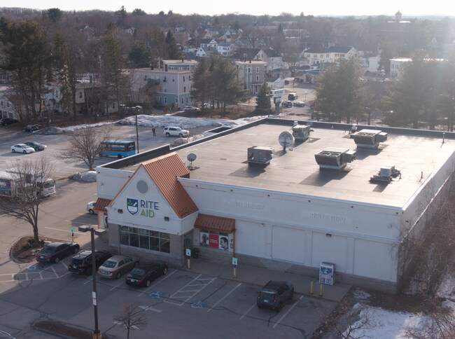 More details for 270 Mammoth Rd, Manchester, NH - Retail to Rent