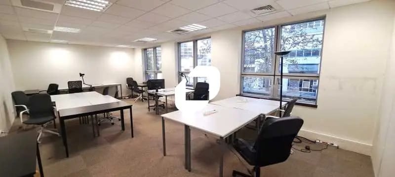 259-261 Rue De Paris, Montreuil to rent Interior Photo- Image 1 of 2