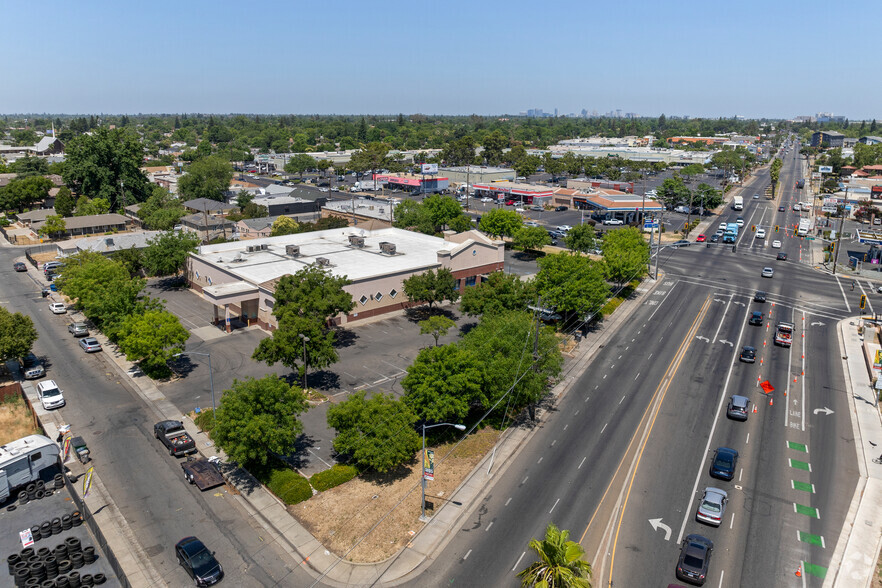 5610 Stockton Blvd, Sacramento, CA for rent - Aerial - Image 3 of 21