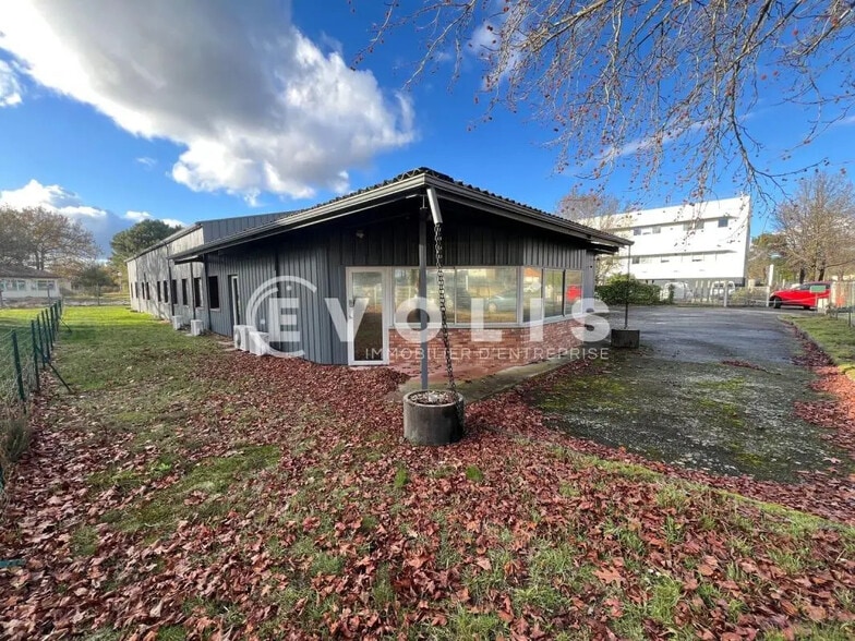Office in Gradignan to rent - Building Photo - Image 2 of 13