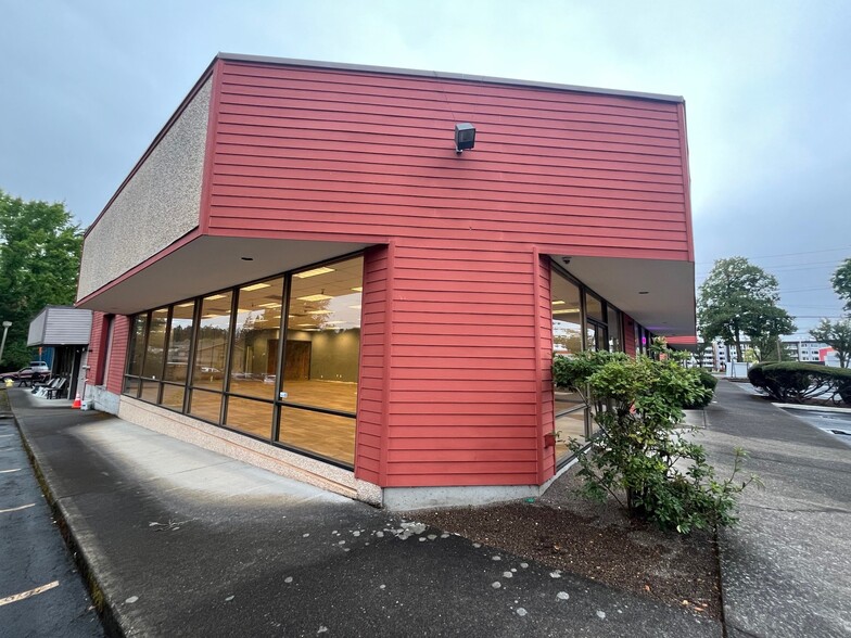 10195-10205 SW Beaverton-hillsdale Hwy, Beaverton, OR for rent - Building Photo - Image 3 of 11