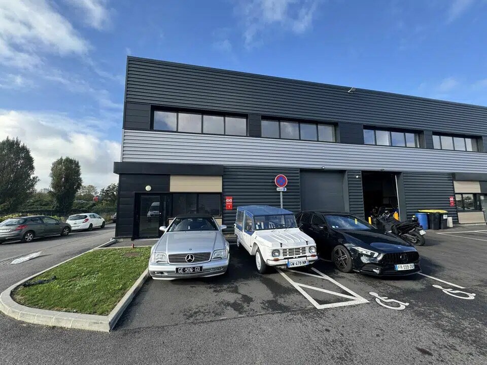 Light Industrial in Aulnay-sous-Bois to rent Building Photo- Image 1 of 2