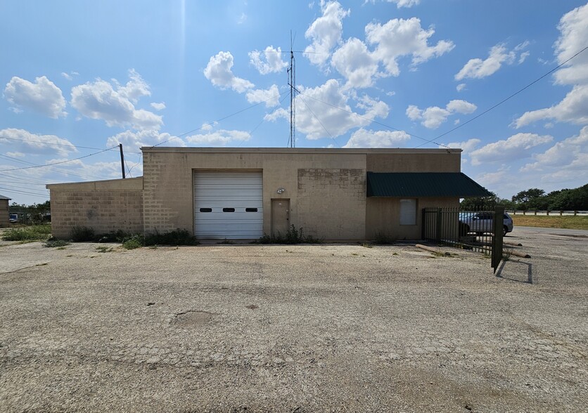 5817 S 1st St, Abilene, TX for rent - Building Photo - Image 2 of 7