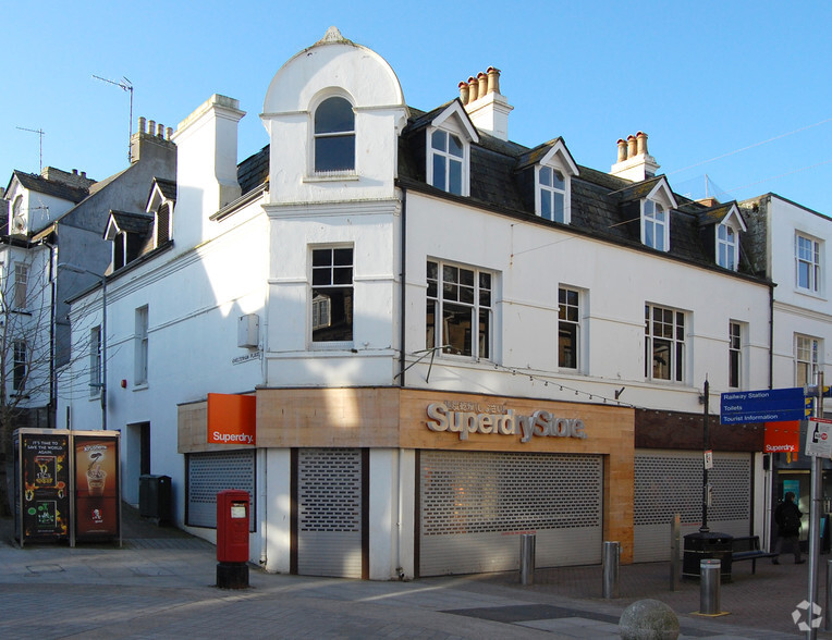 36-38 Bank St, Newquay for rent - Primary Photo - Image 1 of 3