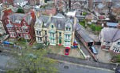 64 Trinity Rd, Bridlington for sale - Primary Photo - Image 1 of 1