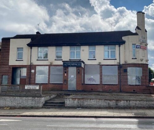 185 Court Rd, London to rent - Building Photo - Image 2 of 2