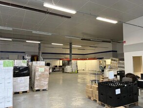 Office in Lyon to rent Interior Photo- Image 1 of 6