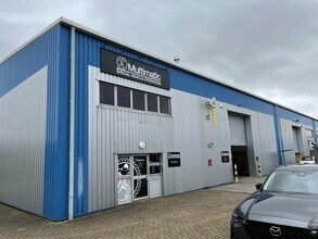 Spitfire Clos, Coventry to rent Building Photo- Image 2 of 8