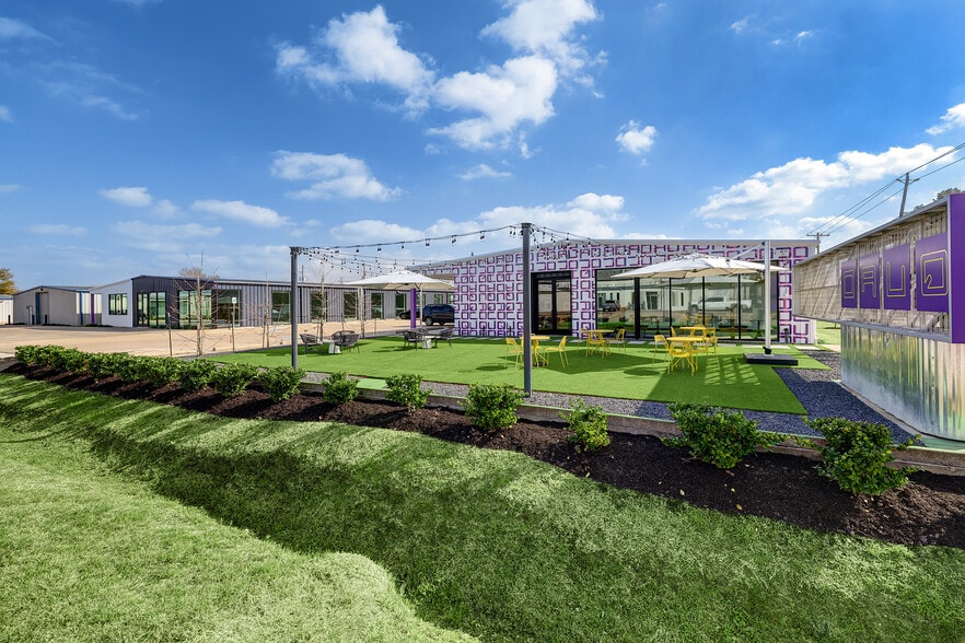 1410 Brittmoore Rd, Houston, TX to rent - Building Photo - Image 2 of 11