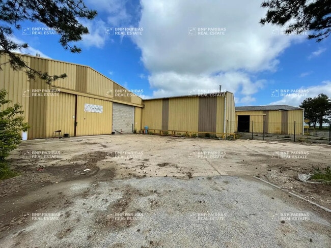 Vente Local d'activités 9 414 m²