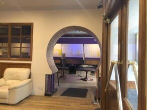 10-12 Bridge St, Ellon to rent Interior Photo- Image 1 of 4
