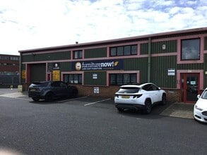 1-3 Courtlands Rd, Eastbourne for rent Building Photo- Image 1 of 7