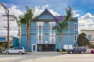 11712 Moorpark St, Studio City, CA for rent Building Photo- Image 1 of 34