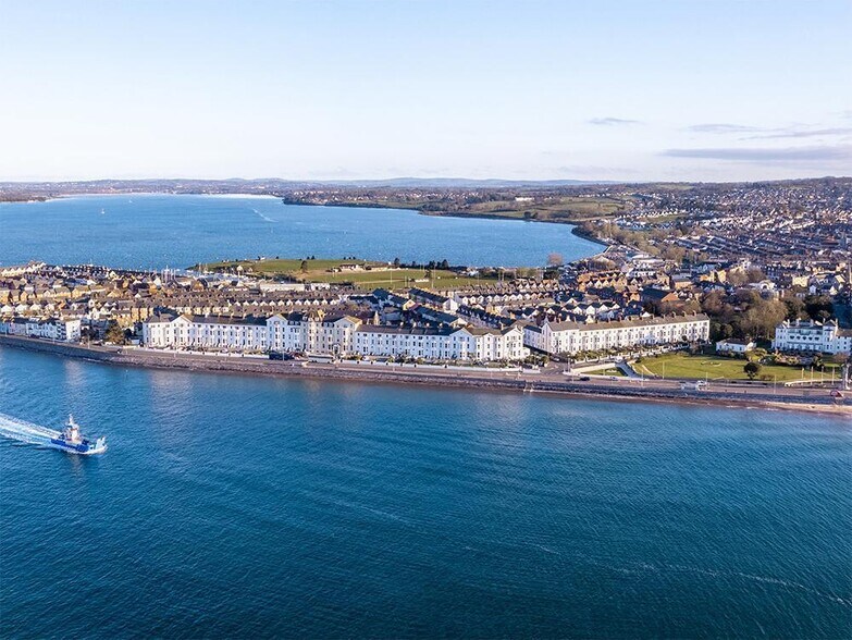 1-2 The Strand, Exmouth for sale - Building Photo - Image 2 of 3