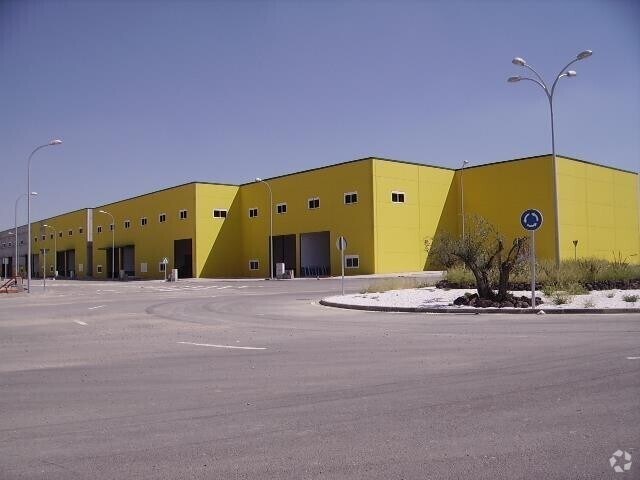 Polígono de Jesús Menchero 1ª Fase, 8, Borox, Toledo to rent Interior Photo- Image 1 of 2