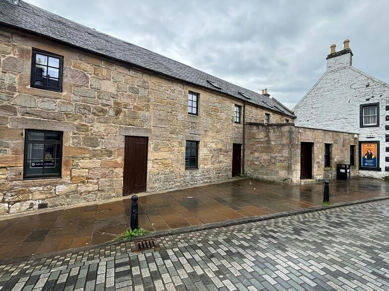16-22 Montgomery St, East Kilbride to rent - Building Photo - Image 2 of 2