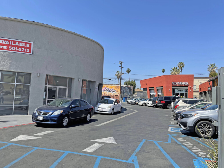 2101-2117 W Pico Blvd, Los Angeles, CA for rent - Building Photo - Image 3 of 9