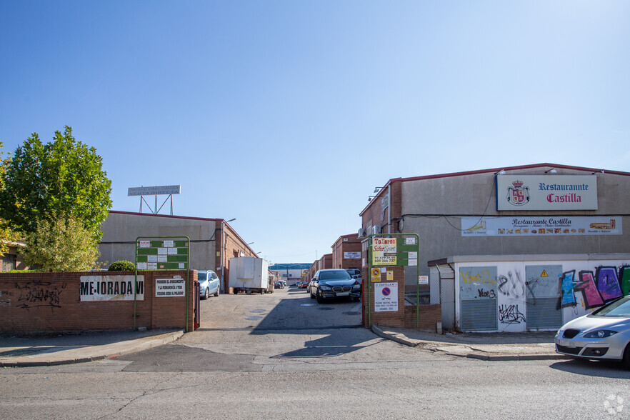 Industrial in Mejorada del Campo, MAD for rent - Primary Photo - Image 1 of 2