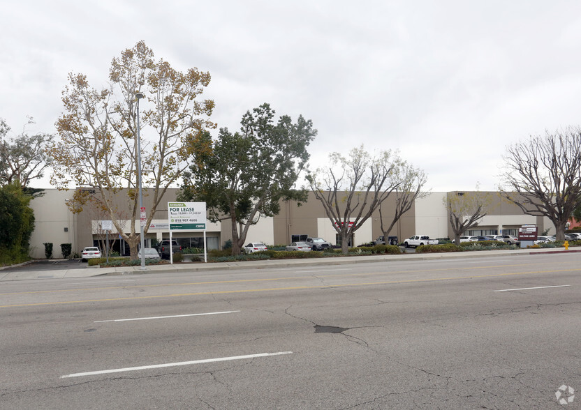 21026-21040 Nordhoff St, Chatsworth, CA for rent - Building Photo - Image 2 of 7