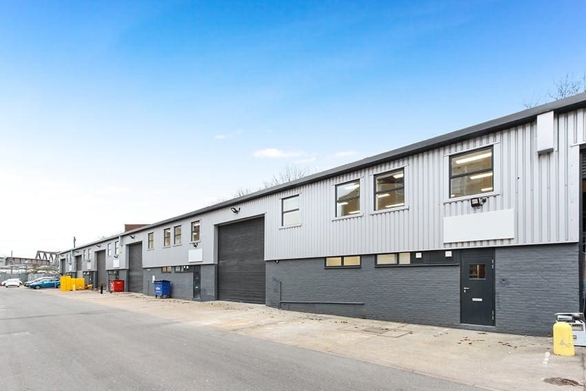 Juno Way, London to rent - Building Photo - Image 1 of 7