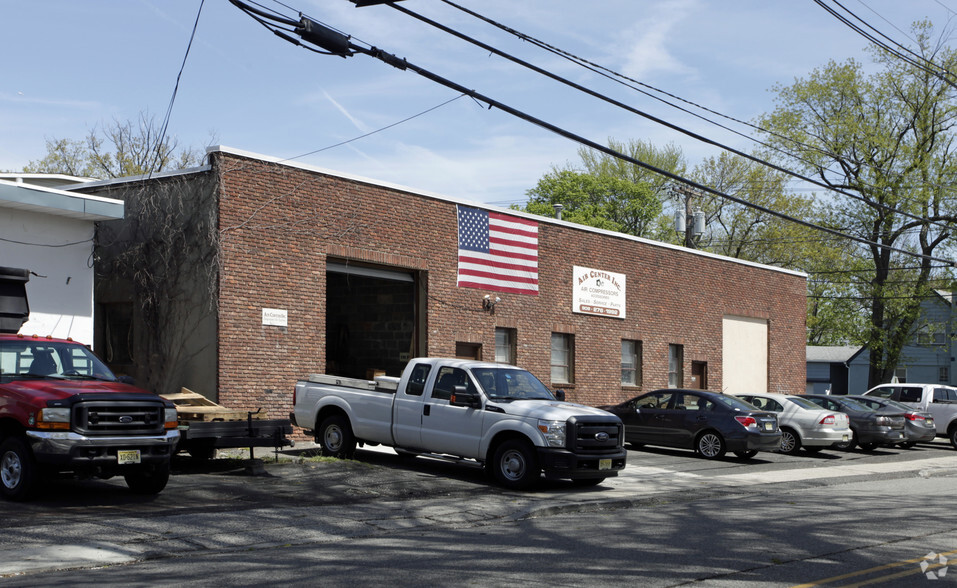 270 Monroe Ave, Kenilworth, NJ for rent - Building Photo - Image 2 of 6