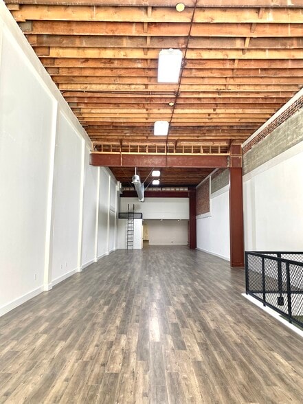 901-907 S Hill St, Los Angeles, CA for rent - Interior Photo - Image 2 of 29