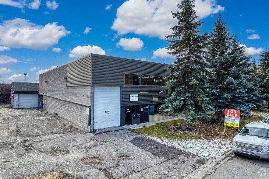 1439 17 Ave SE, Calgary, AB for sale - Building Photo - Image 1 of 1