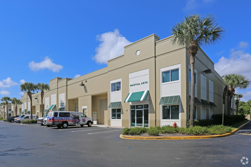 3500-3553 High Ridge Rd, Boynton Beach, FL for rent - Primary Photo - Image 1 of 9