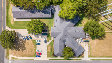 949 N Main St, Mulberry, AR for sale Primary Photo- Image 1 of 1